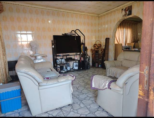 3 BEDROOM HOUSE FOR SALE IN GEELHOUTPARK